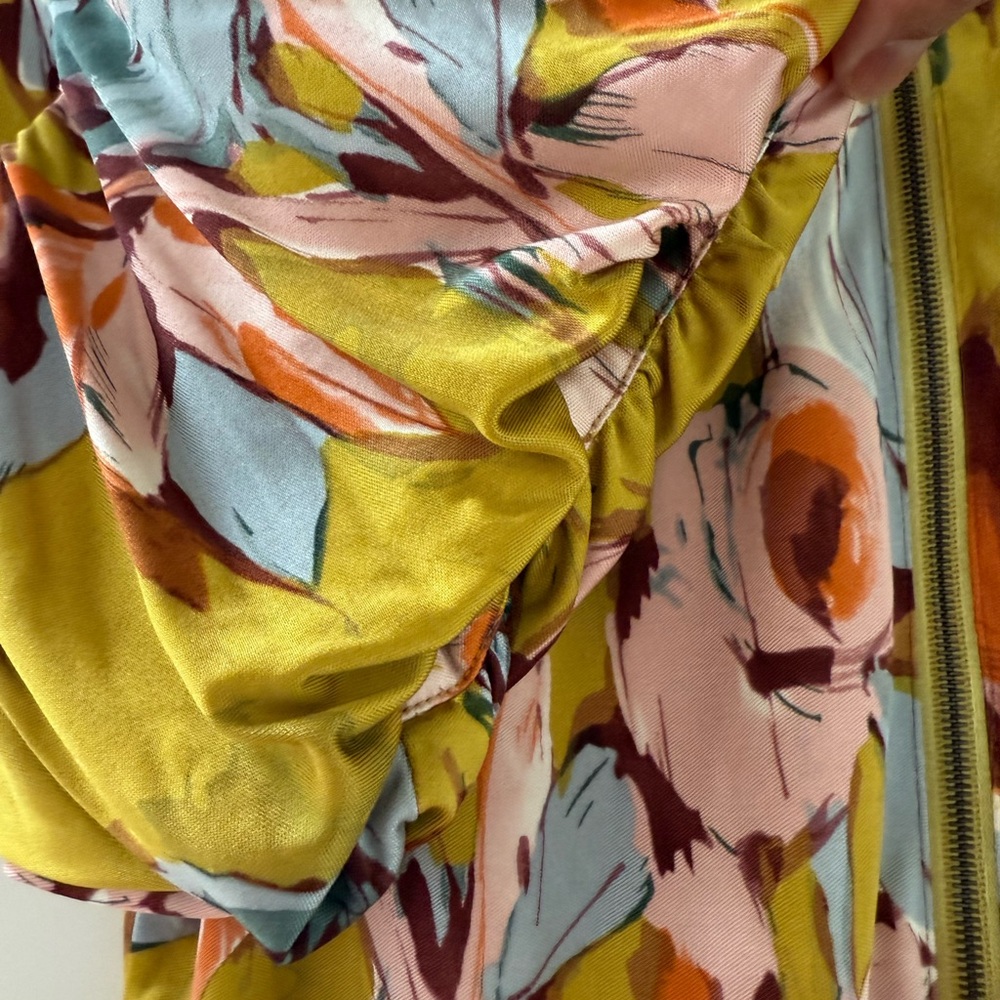 Vintage St. John SoCa Yellow Silk Floral Print Top - Mustard - Picture 6 of 9